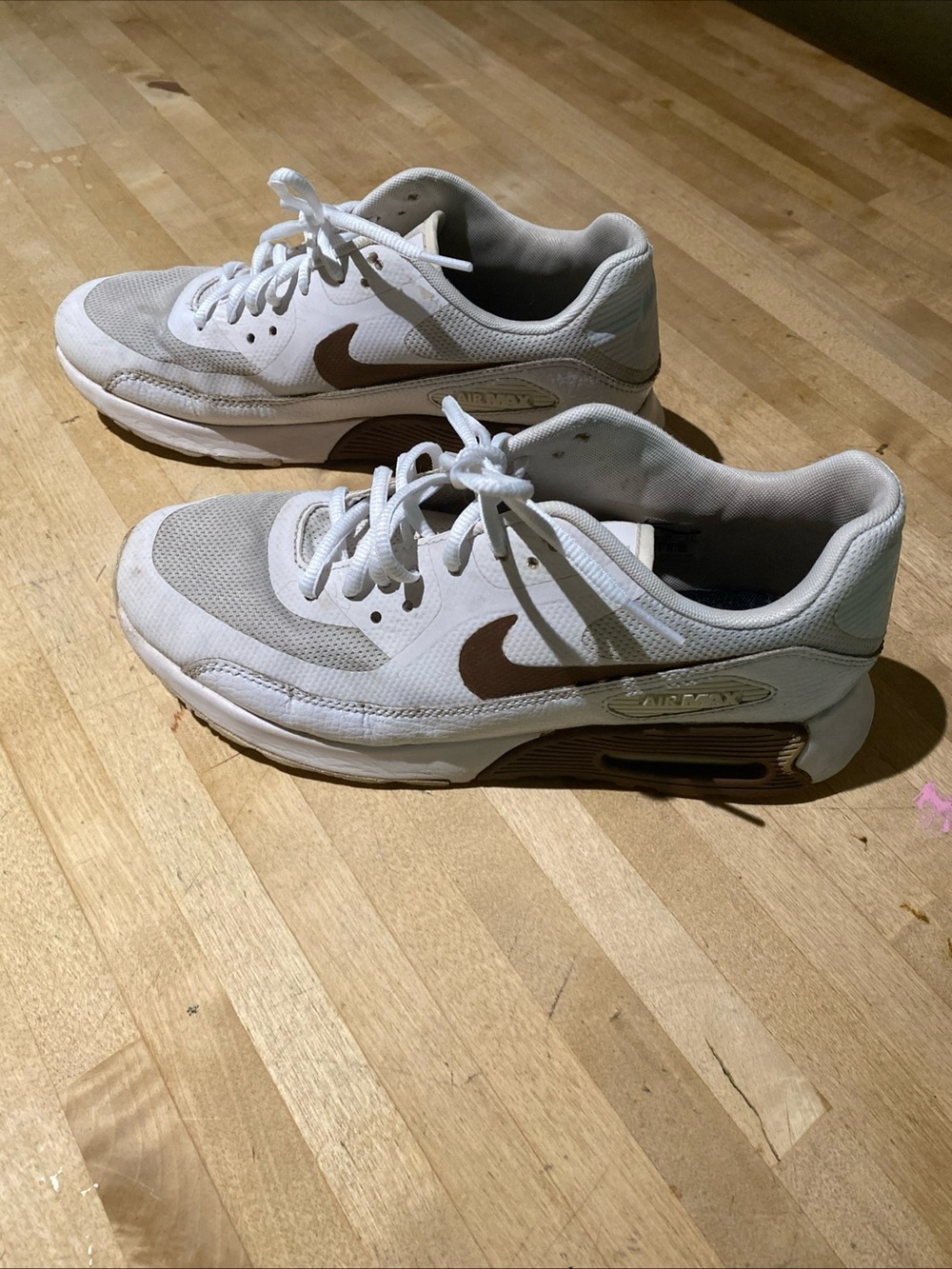 Nike Women's White and Brown Athletic Shoes